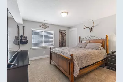 8136 S 6430 W, West Jordan, UT 84081 - Photo 34