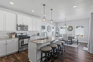 8136 S 6430 W, West Jordan, UT 84081 - Photo 10