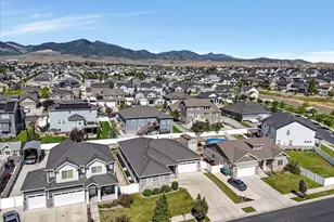 8136 S 6430 W, West Jordan, UT 84081 - Photo 4