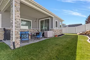 8136 S 6430 W, West Jordan, UT 84081 - Photo 40