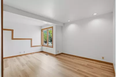 2352 S Lakeline Dr, Salt Lake City, UT 84109 - Photo 50