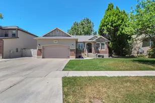 1023 N 3300 W, Layton, UT 84041 - Photo 2