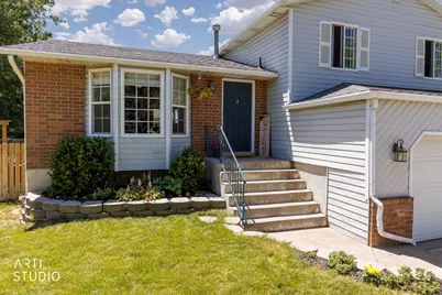 1122 E 2400 N, Layton, UT 84040 - Photo 4