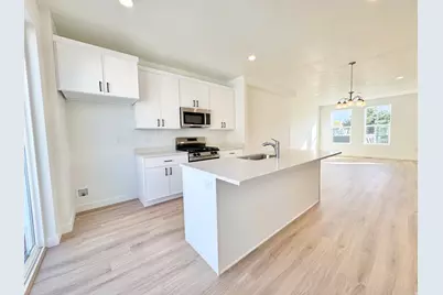 1650 N Main St, Layton, UT 84041 - Photo 8
