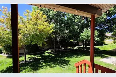 9607 N 4500 St W, Cedar Hills, UT 84062 - Photo 12
