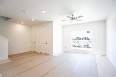 520 W 1875 N, Harrisville, UT 84404 - Photo 4