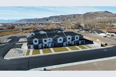 1198 S Village Ln Ln W #A2, Richfield, UT 84701 - Photo 4