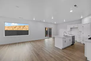 1894 S Queens Gdn Dr, Washington, UT 84780 - Photo 4