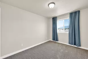 3061 S 2425 W, Syracuse, UT 84075 - Photo 20