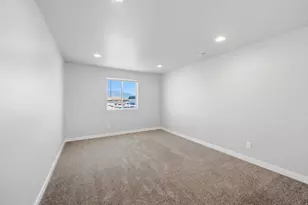3061 S 2425 W, Syracuse, UT 84075 - Photo 28