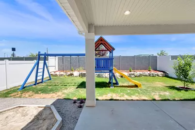 3061 S 2425 W, Syracuse, UT 84075 - Photo 30