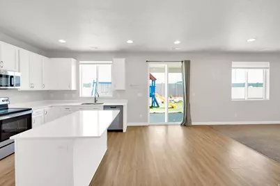 3061 S 2425 W, Syracuse, UT 84075 - Photo 12