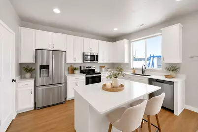 3061 S 2425 W, Syracuse, UT 84075 - Photo 4