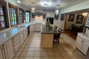 9650 S Buttonwood Dr, Sandy, UT 84092 - Photo 8