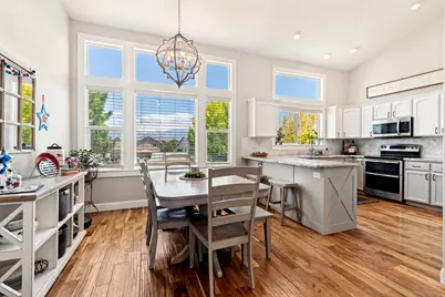 7651 S Village Glen Dr W, West Jordan, UT 84081 - Photo 6