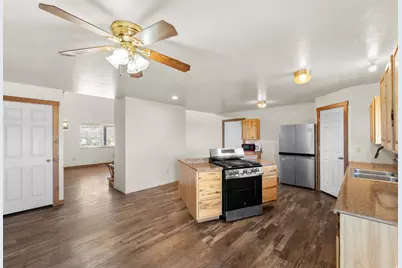 3366 N 7250 W, Roosevelt, UT 84066 - Photo 8