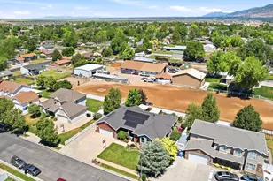562 W 1400 N, West Bountiful, UT 84087 - Photo 44
