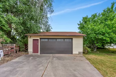 1896 Cliff Pl, Layton, UT 84041 - Photo 4