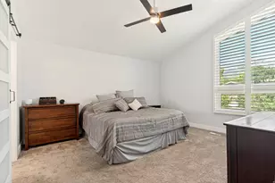 9832 S Falconhurst Dr E, Sandy, UT 84092 - Photo 10