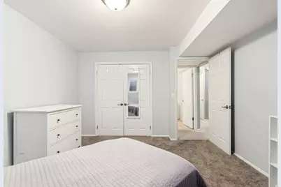 9832 S Falconhurst Dr E, Sandy, UT 84092 - Photo 22