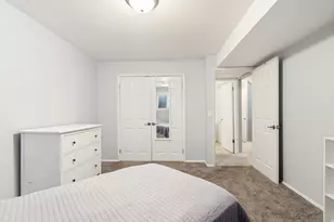 9832 S Falconhurst Dr E, Sandy, UT 84092 - Photo 22