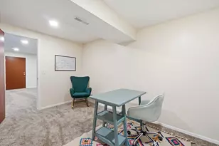 2570 W Blake Dr, Taylorsville, UT 84129 - Photo 36