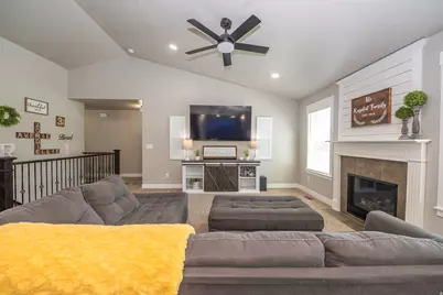 5437 S 3150 W, Roy, UT 84067 - Photo 10