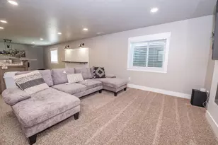 5437 S 3150 W, Roy, UT 84067 - Photo 36