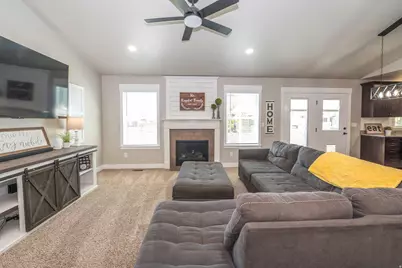 5437 S 3150 W, Roy, UT 84067 - Photo 8