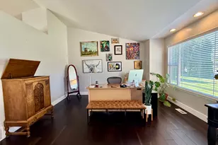 831 W Pages Ln, West Bountiful, UT 84087 - Photo 2