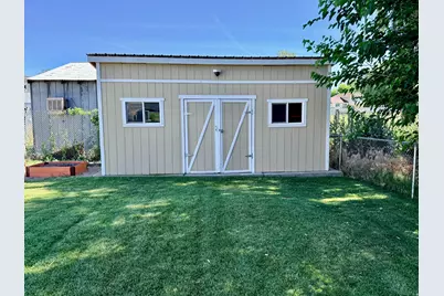831 W Pages Ln, West Bountiful, UT 84087 - Photo 24