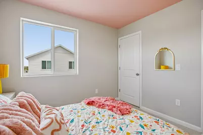 17 N Jordan River Way, Saratoga Springs, UT 84045 - Photo 14