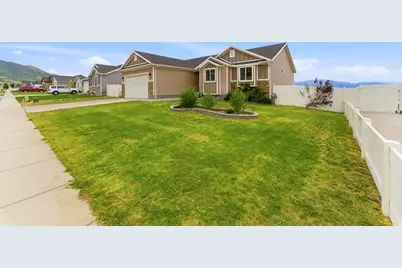 942 S 1050 W, Tooele, UT 84074 - Photo 4