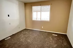 2875 N Hill Field Rd, Layton, UT 84041 - Photo 18