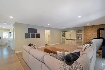1217 S 200 E, Farmington, UT 84025 - Photo 16
