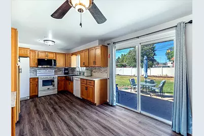 396 W 1130 N, Sunset, UT 84015 - Photo 4