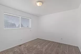 396 W 1130 N, Sunset, UT 84015 - Photo 10