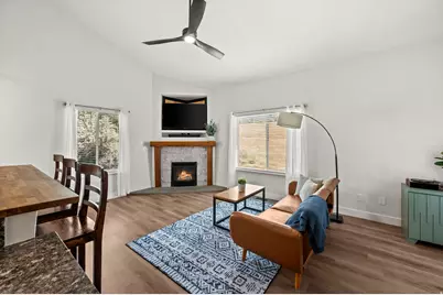 9229 S Jefferson Cv W, Sandy, UT 84070 - Photo 2