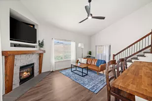 9229 S Jefferson Cv W, Sandy, UT 84070 - Photo 2