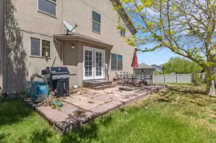 211 W Kestrel Dr, Saratoga Springs, UT 84045 - Photo 24