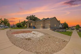 12384 S Overlook Ridge Ct, Riverton, UT 84065 - Photo 4
