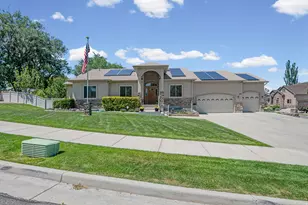 12384 S Overlook Ct, Riverton, UT 84065 - Photo 1