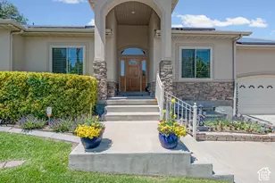 12384 S Overlook Ridge Ct, Riverton, UT 84065 - Photo 2