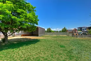 1376 W Jordan Hills Dr, South Jordan, UT 84095 - Photo 32