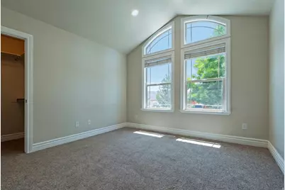 1376 W Jordan Hills Dr, South Jordan, UT 84095 - Photo 14