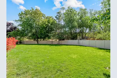 5547 S Harvey Heights Dr, Taylorsville, UT 84129 - Photo 24
