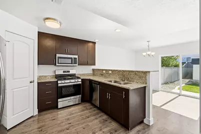 879 S 25 W, Cedar City, UT 84720 - Photo 10