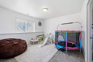 309 W 150 N, Hyde Park, UT 84318 - Photo 10
