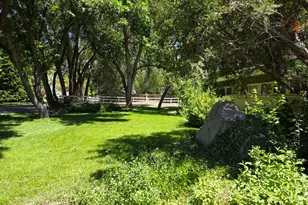 1846 E Charleston Ln, Holladay, UT 84121 - Photo 16