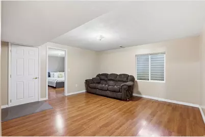 3230 S Summer Trail Dr, West Valley, UT 84120 - Photo 28